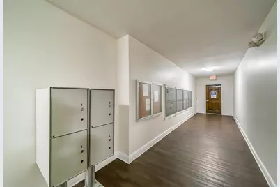 4515 Briar Hollow Place #302, Houston, TX 77027 - Photo 11
