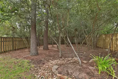 95 Douvaine Court, The Woodlands, TX 77382 - Photo 29