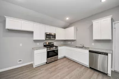 803 Jefferson Ave, Cleveland, TX 77327 - Photo 9