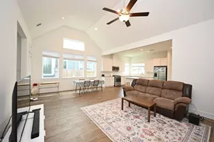 1535 Cathedral Bend Drive, Missouri City, TX 77459 - Photo 5
