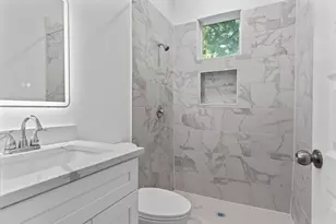6721 St Augustine St, Houston, TX 77021 - Photo 21