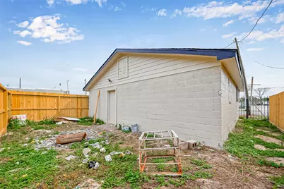 6507 Laura Koppe Road, Houston, TX 77016 - Photo 9
