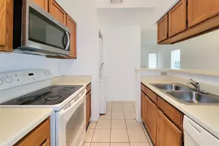 7575 Cambridge St, Houston, TX 77054 - Photo 13