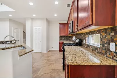 2010 Balsam Lake Lane, Pearland, TX 77584 - Photo 13