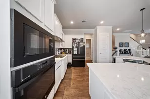 10605 Centre Green Way, Houston, TX 77043 - Photo 11