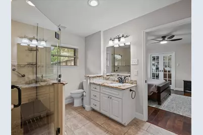 1613 S Hood Street, Alvin, TX 77511 - Photo 29