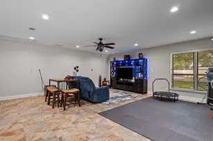 1613 S Hood St, Alvin, TX 77511 - Photo 33