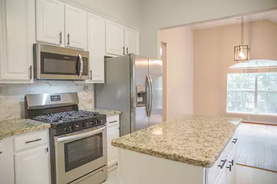 91 N Willow Point Circle, The Woodlands, TX 77382 - Photo 13