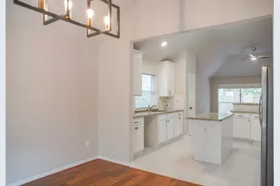 91 N Willow Point Circle, The Woodlands, TX 77382 - Photo 7