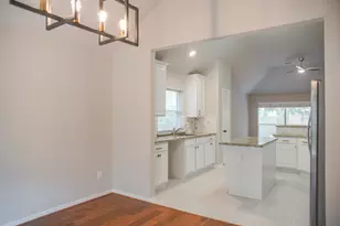 91 N Willow Point Cir, The Woodlands, TX 77382 - Photo 7