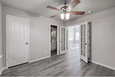 51 E Greywing Circle, The Woodlands, TX 77382 - Photo 9