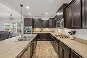 24622 Emerald Pool Falls Dr, Tomball, TX 77375 - Photo 5