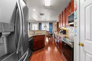 11719 Santa Fe Tr, Santa Fe, TX 77510 - Photo 9