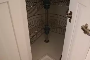 131 N Maplewood St, Houston, TX 77011 - Photo 7