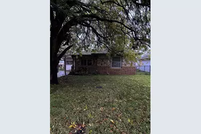 2018 N Avenue H, Freeport, TX 77541 - Photo 3