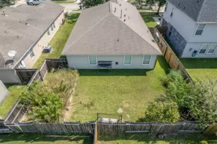 8019 Rosemary Drive, Baytown, TX 77521 - Photo 27