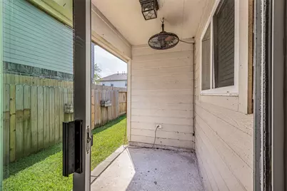 8019 Rosemary Drive, Baytown, TX 77521 - Photo 37