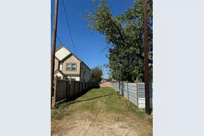 7713 St Louis Street, Houston, TX 77028 - Photo 1