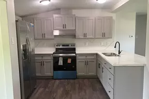 55 Periwinkle Ct, Lake Jackson, TX 77566 - Photo 5
