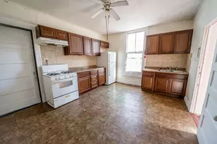 1414 1/2 Campbell St, Houston, TX 77009 - Photo 3