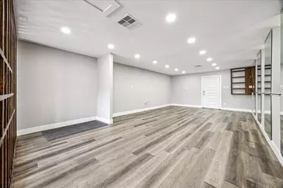 2106 Antoine Drive, Houston, TX 77055 - Photo 7