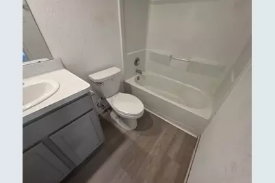 201 Bennett Street, Angleton, TX 77515 - Photo 7