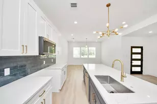 3724 Rebecca St, Houston, TX 77021 - Photo 9