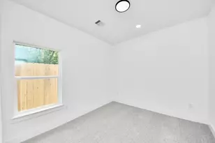 3724 Rebecca St, Houston, TX 77021 - Photo 15