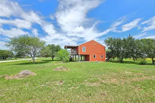 205 Buckskin Dr, Palacios, TX 77465 - Photo 31