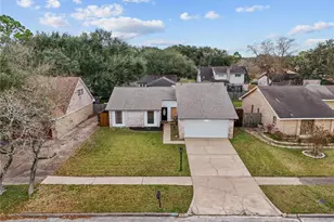 9814 Sageroyal Ln, Houston, TX 77089 - Photo 5