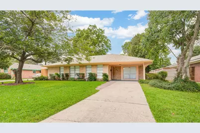 11206 Cliffwood Drive, Houston, TX 77035 - Photo 13