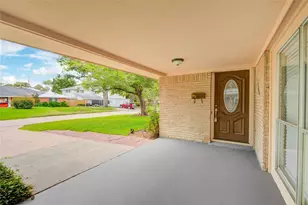11206 Cliffwood Dr, Houston, TX 77035 - Photo 5