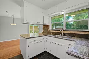11206 Cliffwood Dr, Houston, TX 77035 - Photo 3