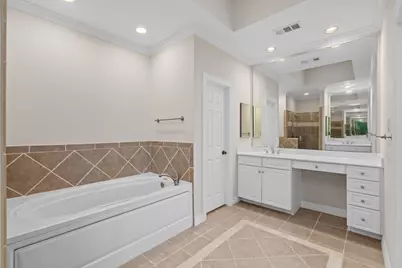 2196 Bancroft Street, Houston, TX 77027 - Photo 25