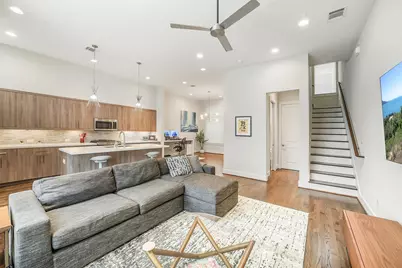 1004 California Street #203, Houston, TX 77006 - Photo 9