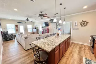 3174 Sea Castle Dr, Crystal Beach, TX 77650 - Photo 5