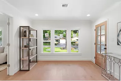 2210 Wakefield Drive, Houston, TX 77018 - Photo 3