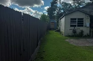 7214 Schuller Rd, Houston, TX 77093 - Photo 3