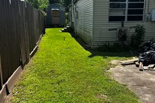 7214 Schuller Rd, Houston, TX 77093 - Photo 9