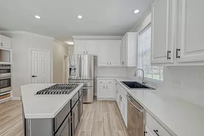 18 Turtle Creek Manor, Sugar Land, TX 77479 - Photo 17