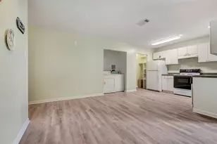 1037 Wall St, Houston, TX 77088 - Photo 7