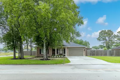 17202 N Lighthouse Drive, Crosby, TX 77532 - Photo 1