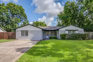 1521 Pearl Dr, League City, TX 77573 - Photo 1