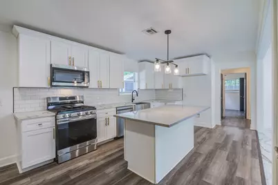 1521 Pearl Drive, League City, TX 77573 - Photo 5