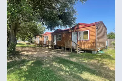 1104 Rorem Avenue #3, Palacios, TX 77465 - Photo 1
