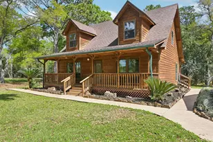 101-1/2 Ave J, Dickinson, TX 77539 - Photo 1