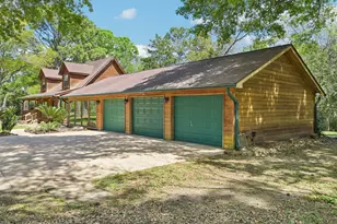 101-1/2 Ave J, Dickinson, TX 77539 - Photo 31