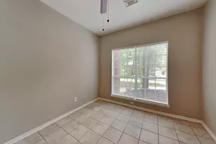 18 Vista Mill Pl, The Woodlands, TX 77382 - Photo 11