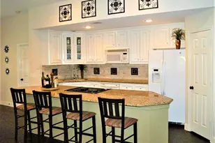 435 N Rivershire Dr, Conroe, TX 77304 - Photo 13