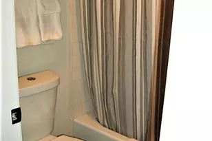 435 N Rivershire Dr, Conroe, TX 77304 - Photo 29